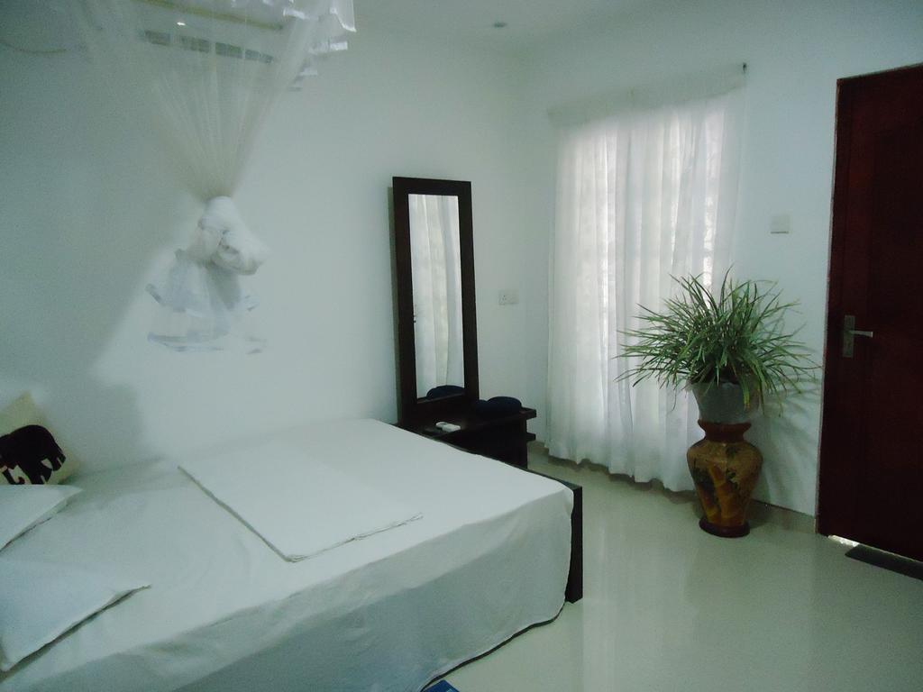 Sigiri Rock Side Home Stay Sigiriya Kamer foto